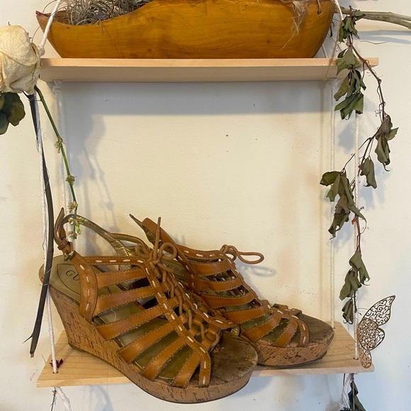 GUESS wedge heels size 8 - Picture 4 of 5